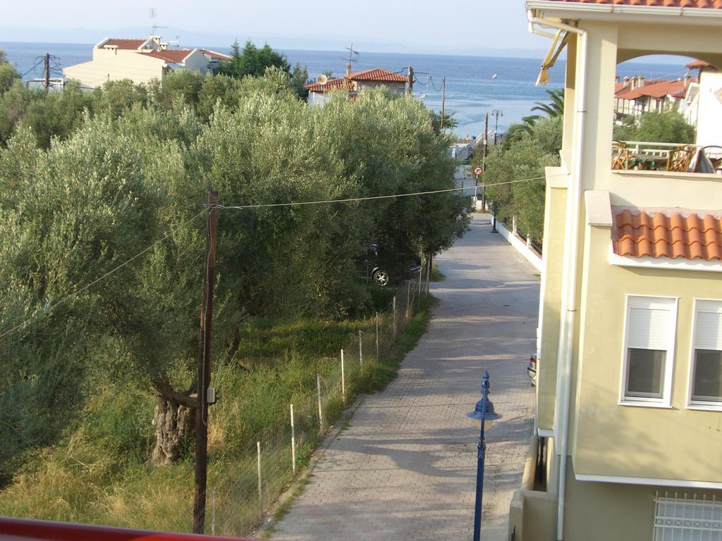 Katerina Apartments Pefkochori Bilik gambar